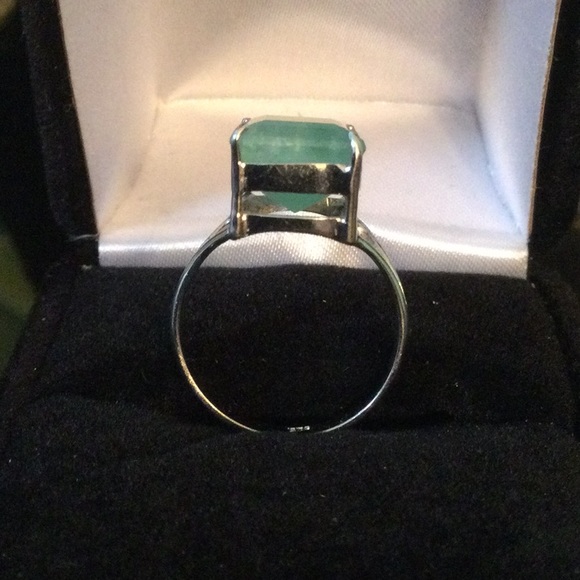 Awesome Genuine Natural Emerald Ring - Picture 4 of 12